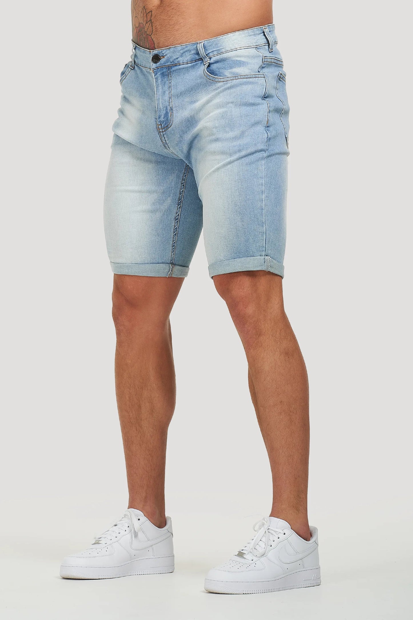 THE LORENZO SHORTS - LICHTBLAUW