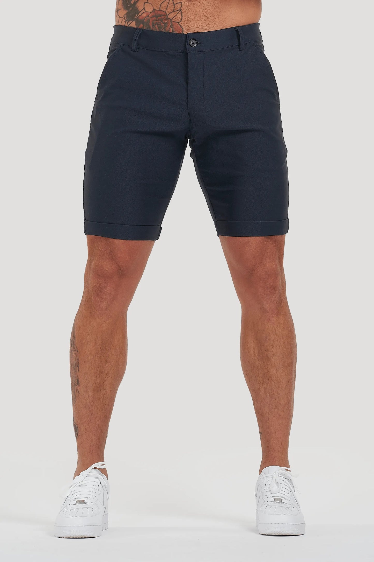 THE AVANI SHORTS - DONKERBLAUW