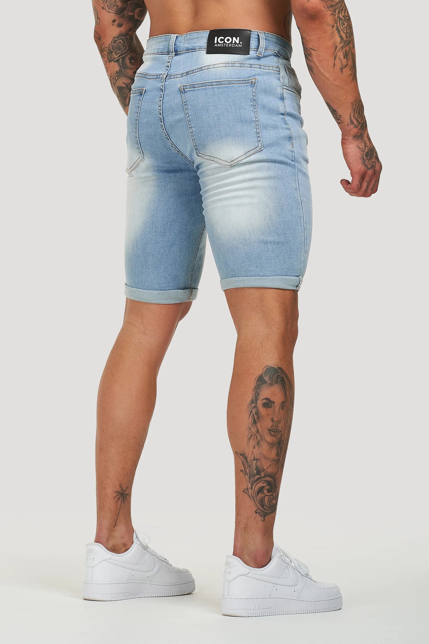 THE LORENZO SHORTS - LICHTBLAUW